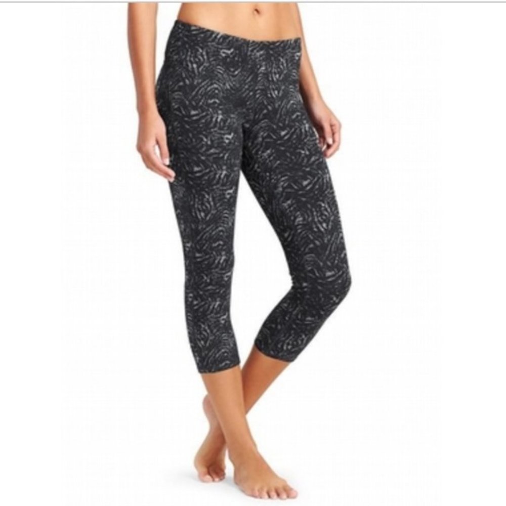 Athleta Zebra Chatarunga Crop Leggings Small